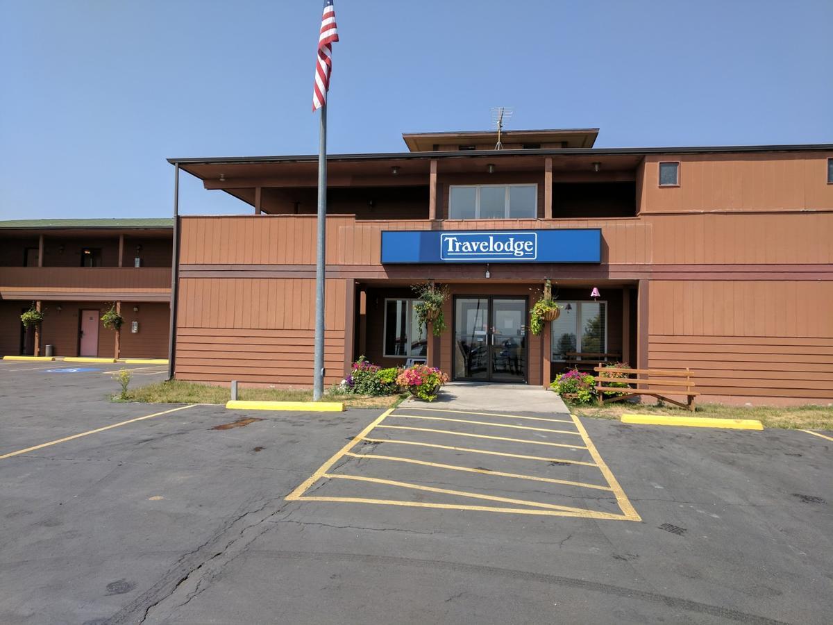 斯里福克斯旅程汽车旅馆 Three Forks 外观 照片